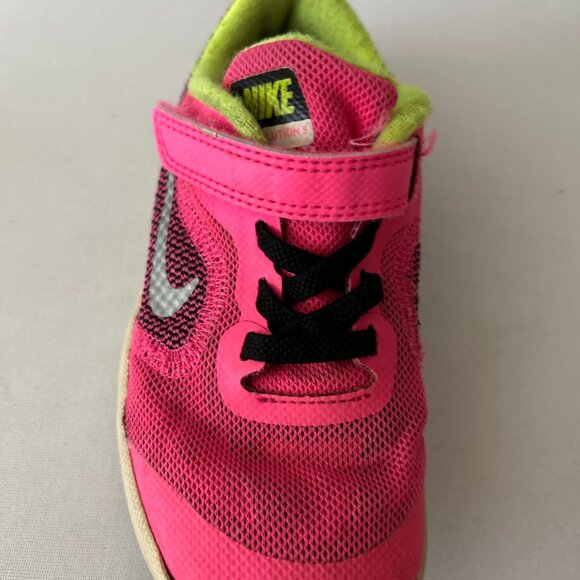 KIDS PINK NIKE TINY SHOES - Picture 2 of 3